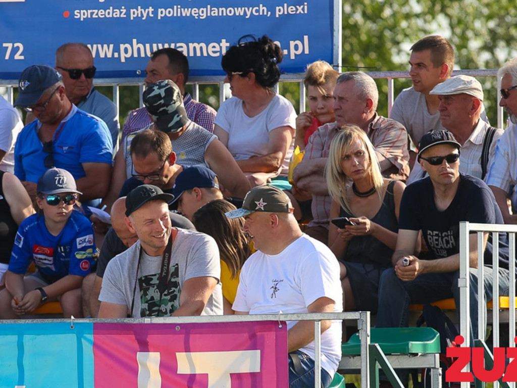 Byłeś na zawodach żużlowych w Rawiczu? Może jesteś na zdjęciu [GALERIA]