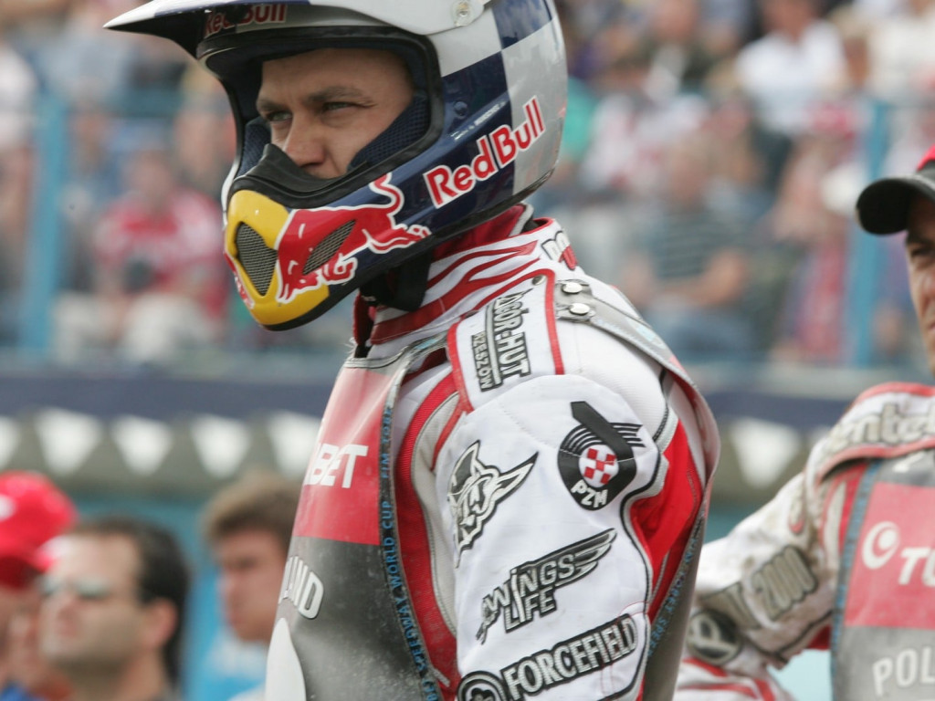 Tomasz Gollob pożycza motocykl i....