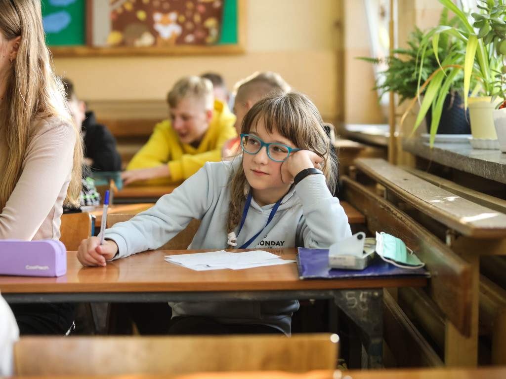 Jak Jaimon Lidsey został nauczycielem angielskiego. Zobaczcie, jak to robi [GALERIA]