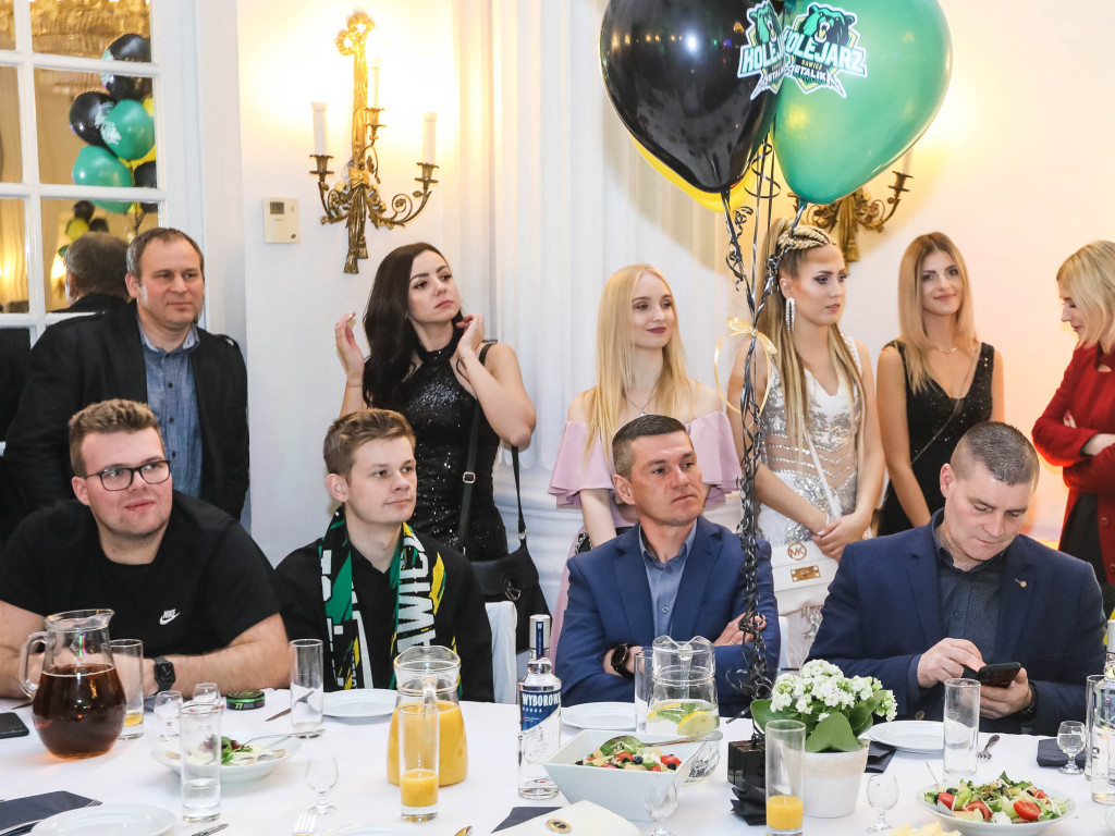 O tym chyba nawet nie śnili najstarsi kibice Kolejarza [GALERIA]