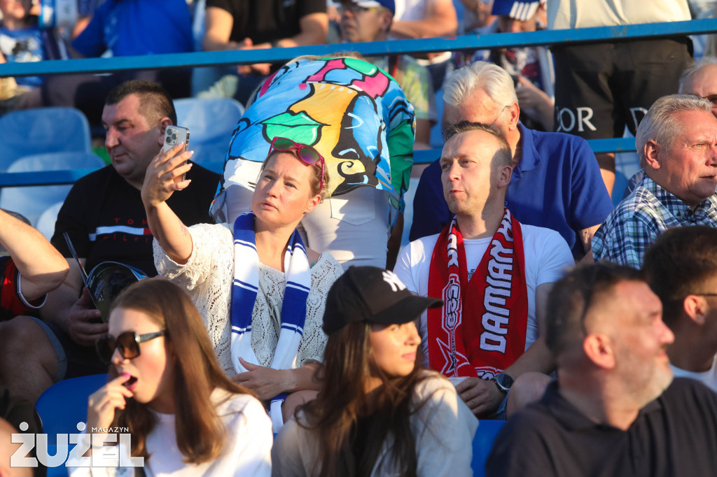 Zobaczcie jak Byki wracały z dalekiej podróży