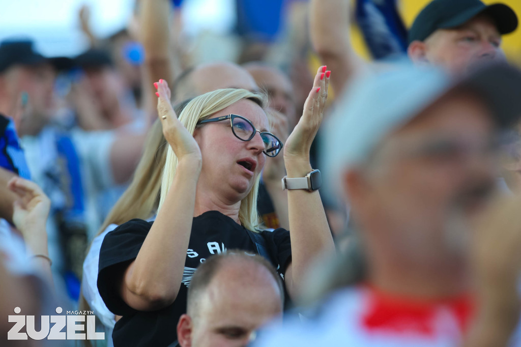 Zobaczcie jak Byki wracały z dalekiej podróży