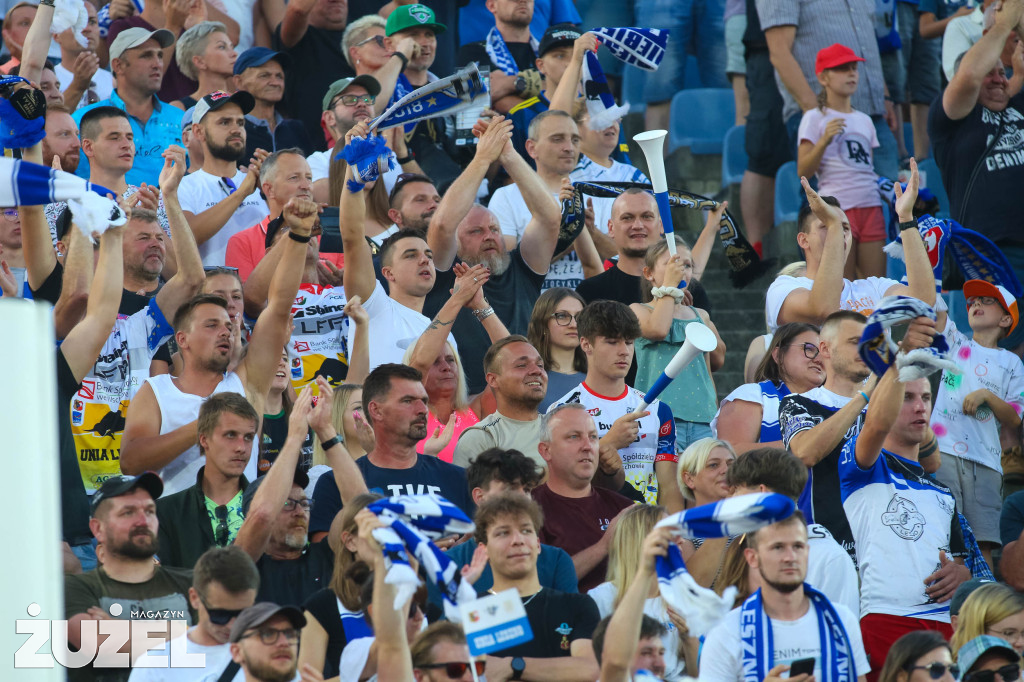 Zobaczcie jak Byki wracały z dalekiej podróży