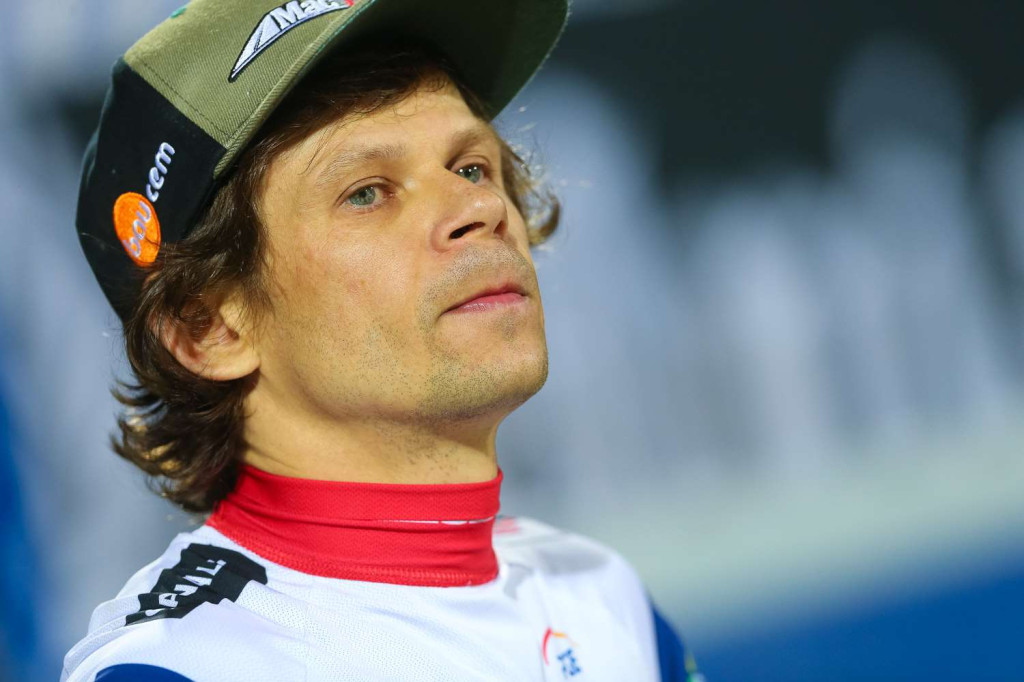 Hej, kibice z Leszna i kibice Włókniarza. Zobaczcie co działo się w piątek, czego nie pokazały kamery