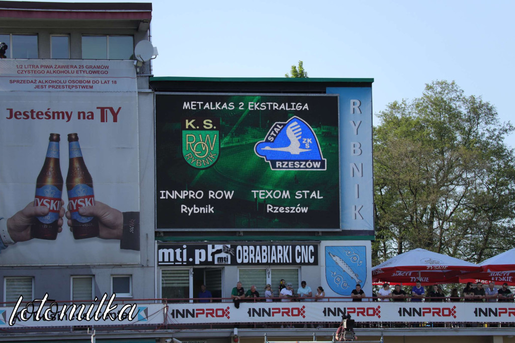 Trudna przeprawa ROW ze Stalą. Tak było