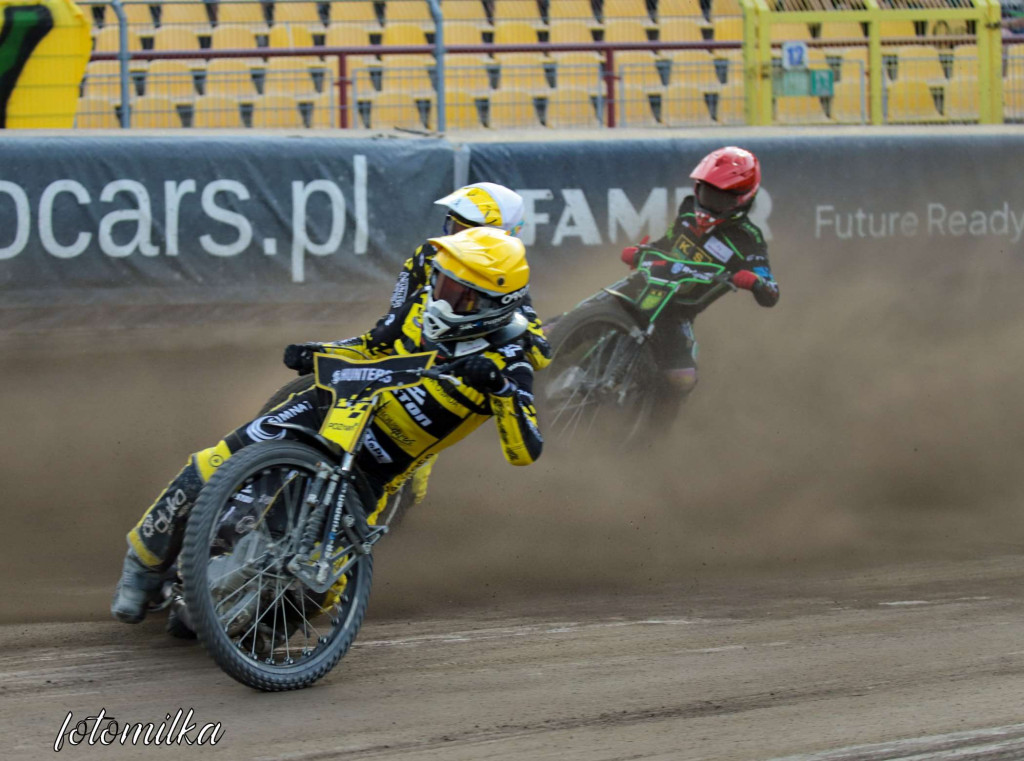 ROW  Rybnik z trudem wygrywa półfinał z PSŻ Poznań