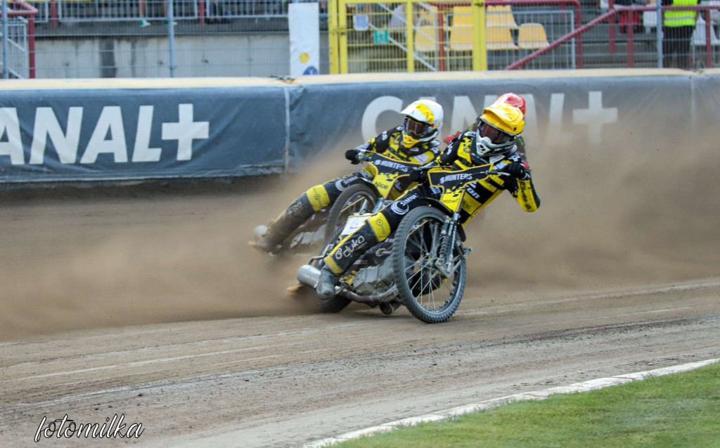 ROW  Rybnik z trudem wygrywa półfinał z PSŻ Poznań