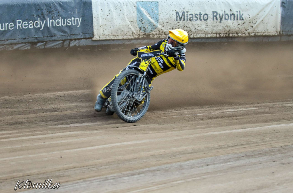 ROW  Rybnik z trudem wygrywa półfinał z PSŻ Poznań