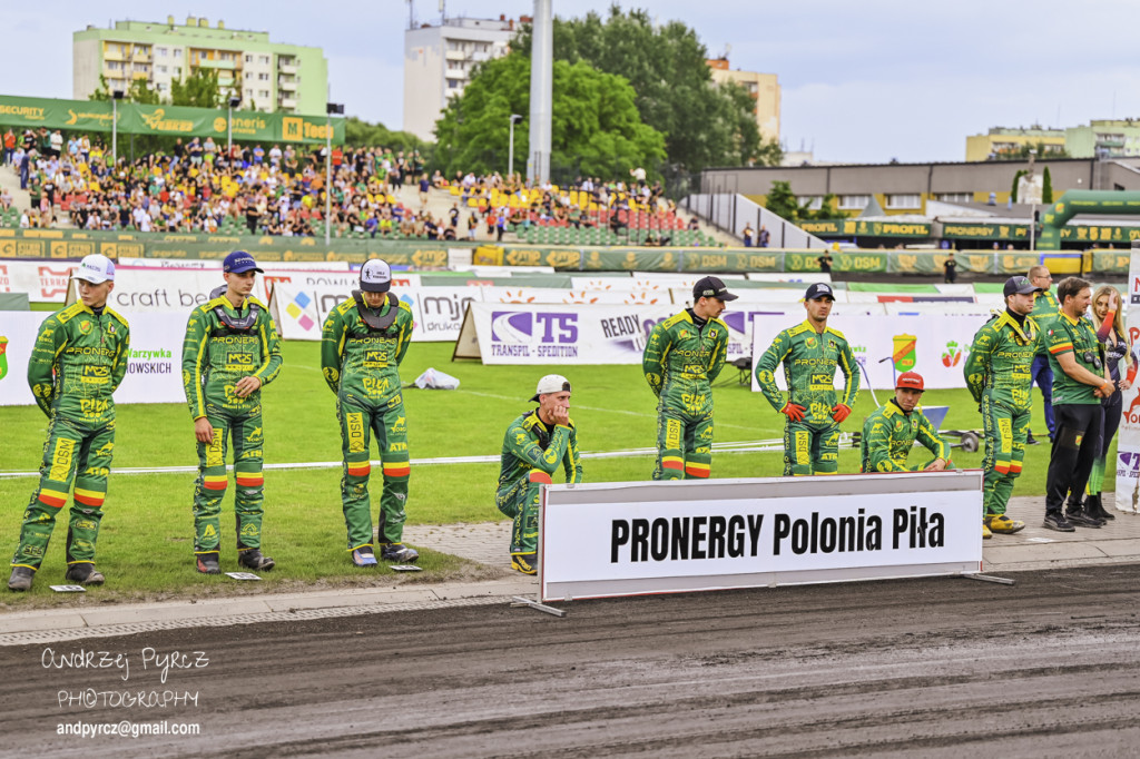Zacięte starcie w Pile! Polonia lepsza od Startu Gniezno po emocjonującym meczu