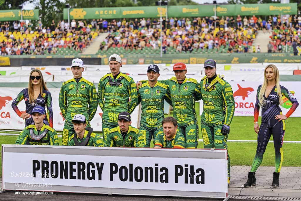 Zacięte starcie w Pile! Polonia lepsza od Startu Gniezno po emocjonującym meczu