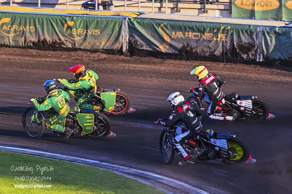 PRONERGY Polonia Piła rozgromiła Lokomotiv Daugavpils