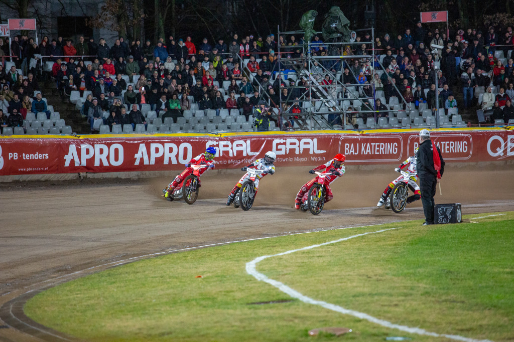 Tak było! Emocje w Bydgoszczy! Polonia pokonała Wilki Krosno