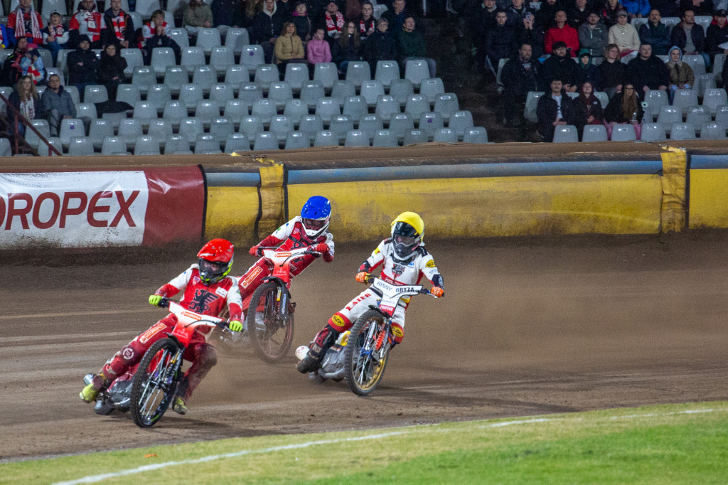 Tak było! Emocje w Bydgoszczy! Polonia pokonała Wilki Krosno