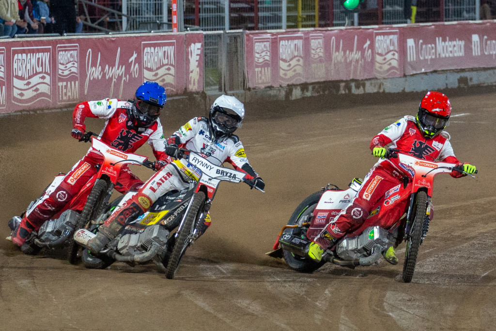 Tak było! Emocje w Bydgoszczy! Polonia pokonała Wilki Krosno