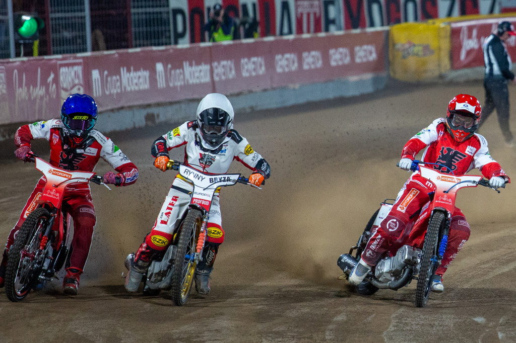 Tak było! Emocje w Bydgoszczy! Polonia pokonała Wilki Krosno