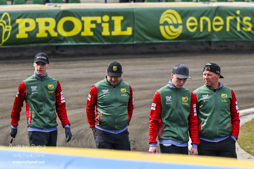 Polonia Piła – ROW Rybnik. Emocje i deszcz w obiektywie