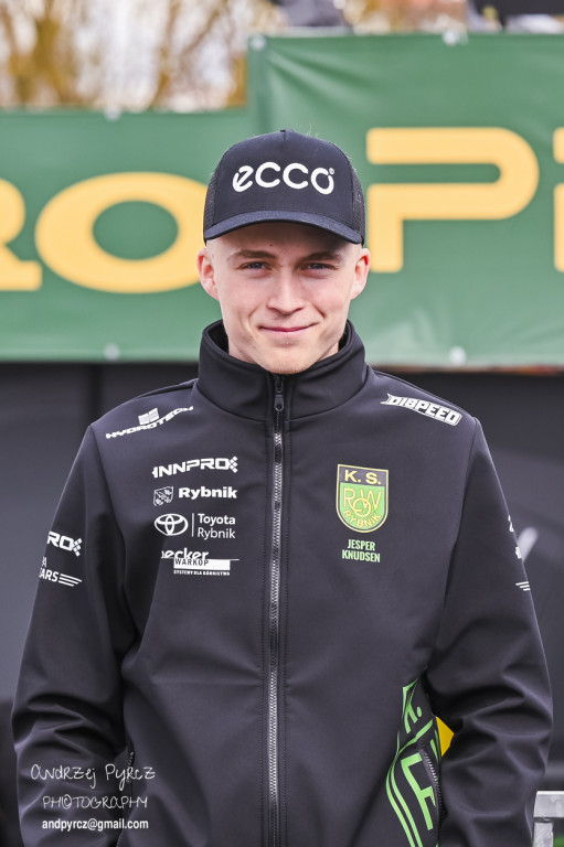 Polonia Piła – ROW Rybnik. Emocje i deszcz w obiektywie