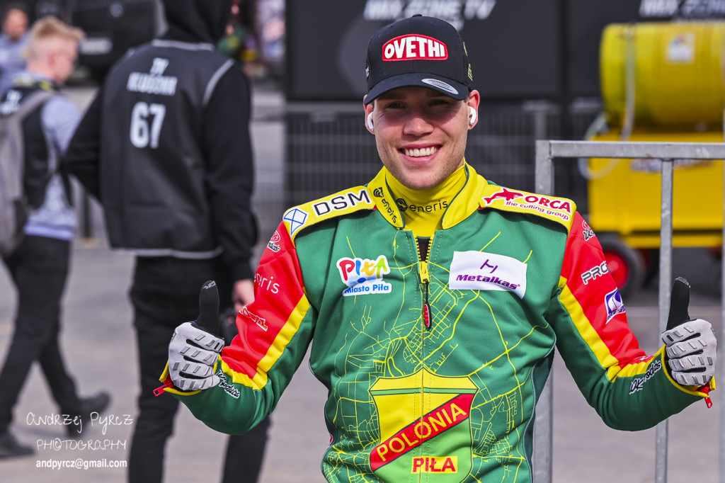 Polonia Piła – ROW Rybnik. Emocje i deszcz w obiektywie