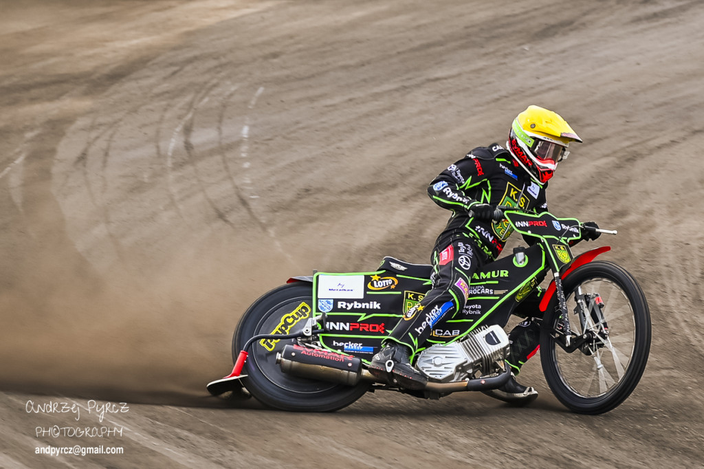 Polonia Piła – ROW Rybnik. Emocje i deszcz w obiektywie