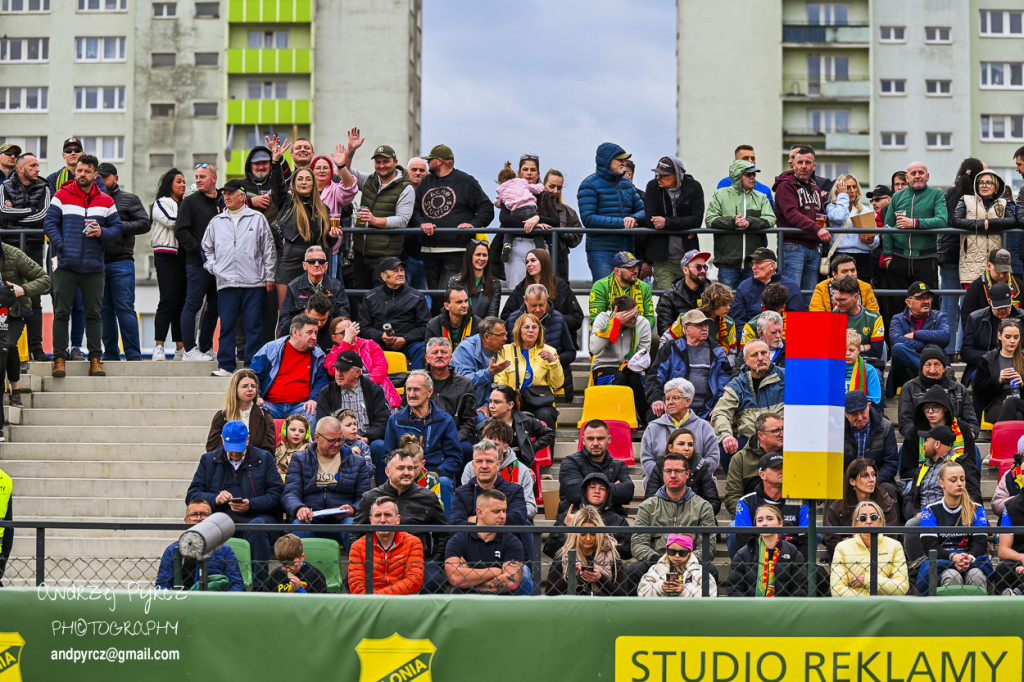 Polonia Piła – ROW Rybnik. Emocje i deszcz w obiektywie