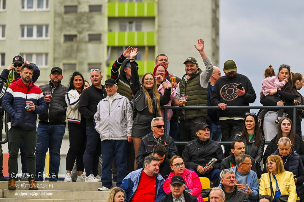 Polonia Piła – ROW Rybnik. Emocje i deszcz w obiektywie