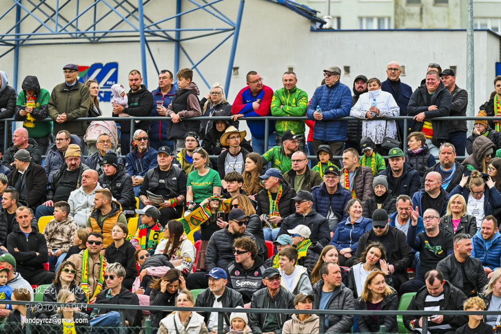 Polonia Piła – ROW Rybnik. Emocje i deszcz w obiektywie