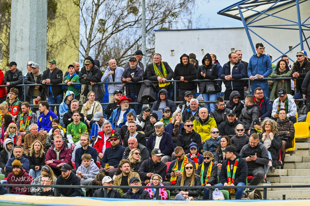 Polonia Piła – ROW Rybnik. Emocje i deszcz w obiektywie