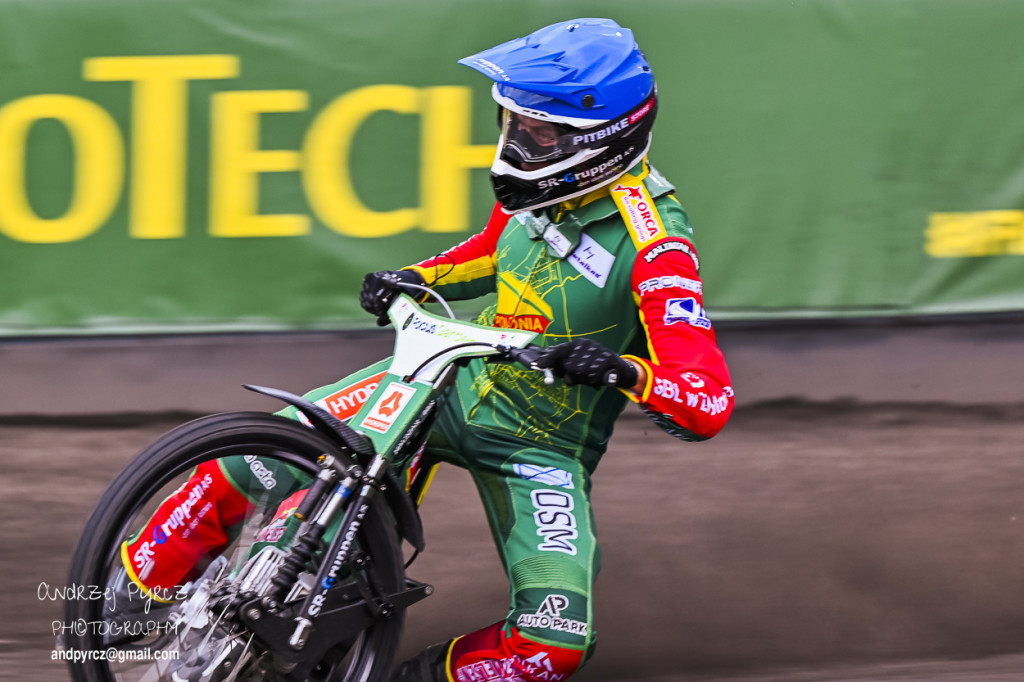 Polonia Piła – ROW Rybnik. Emocje i deszcz w obiektywie