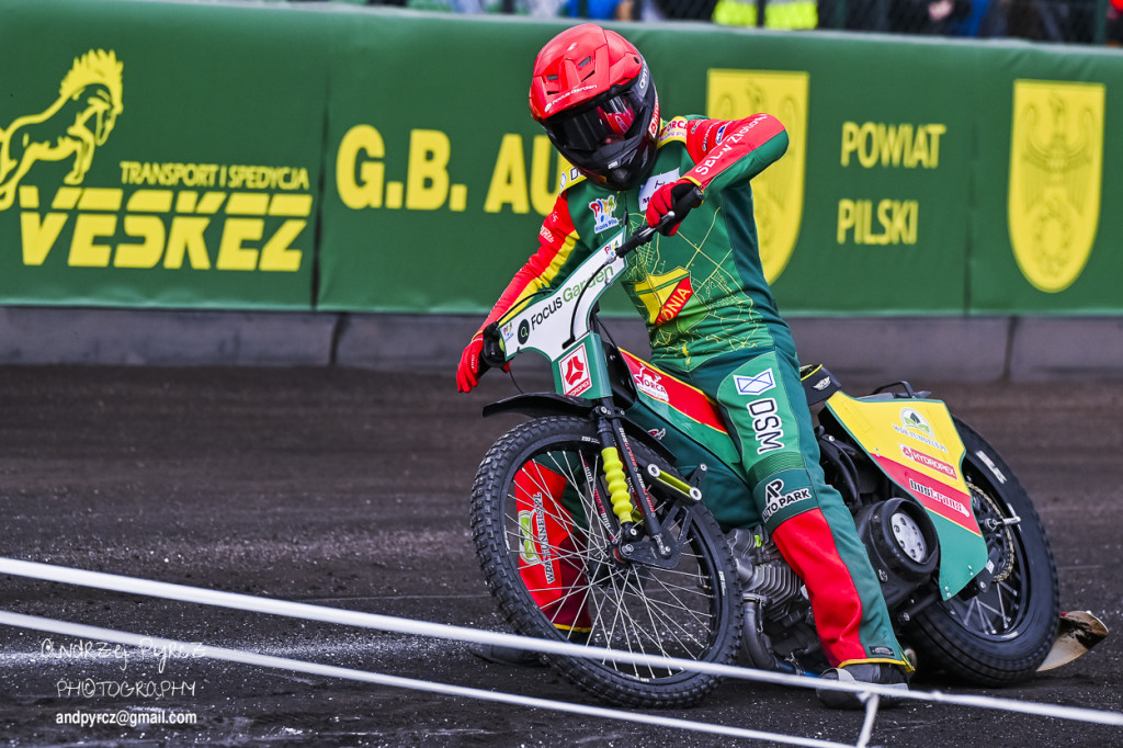 Polonia Piła – ROW Rybnik. Emocje i deszcz w obiektywie