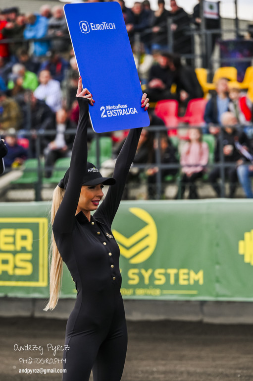 Polonia Piła – ROW Rybnik. Emocje i deszcz w obiektywie