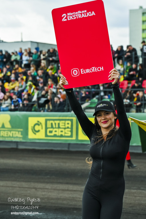 Polonia Piła – ROW Rybnik. Emocje i deszcz w obiektywie