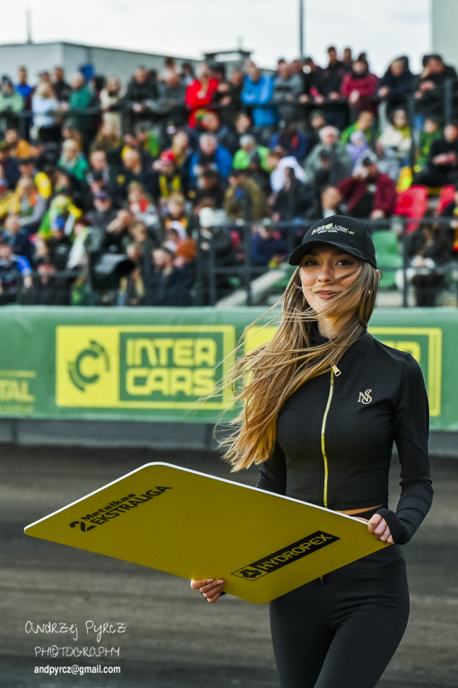 Polonia Piła – ROW Rybnik. Emocje i deszcz w obiektywie