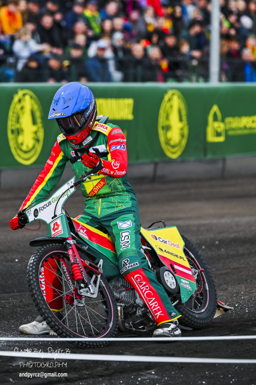 Polonia Piła – ROW Rybnik. Emocje i deszcz w obiektywie