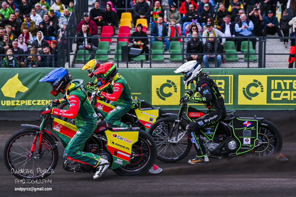 Polonia Piła – ROW Rybnik. Emocje i deszcz w obiektywie