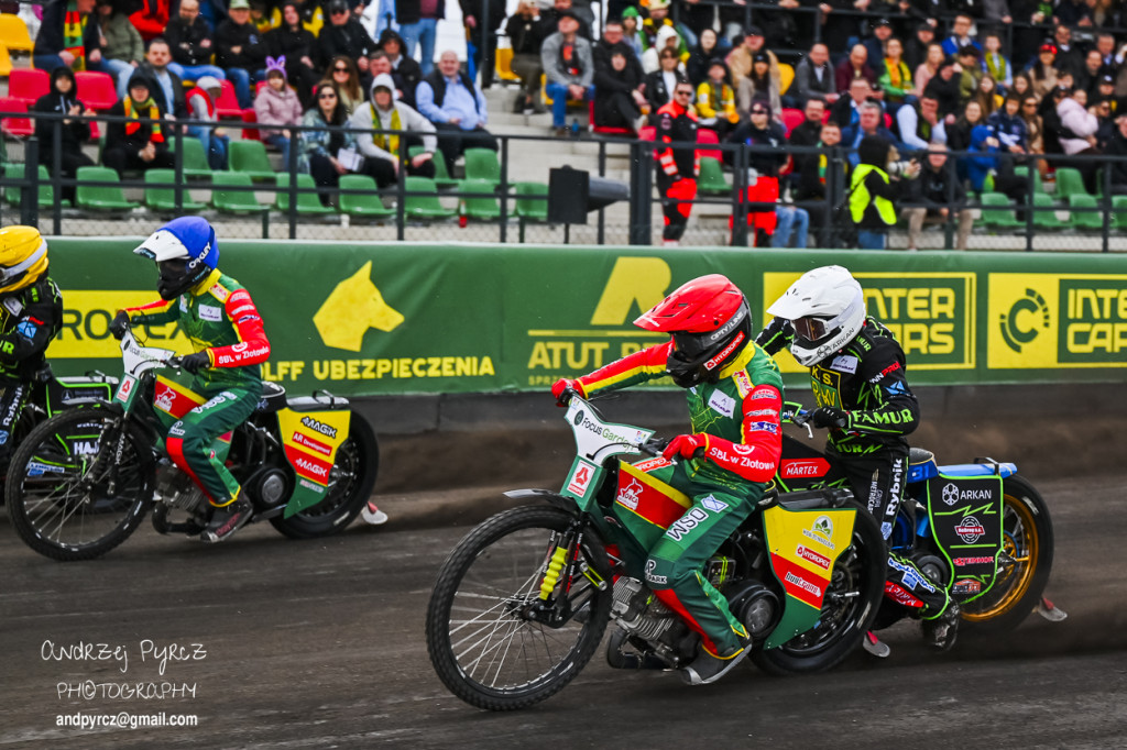 Polonia Piła – ROW Rybnik. Emocje i deszcz w obiektywie