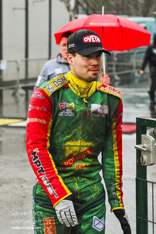 Polonia Piła – ROW Rybnik. Emocje i deszcz w obiektywie