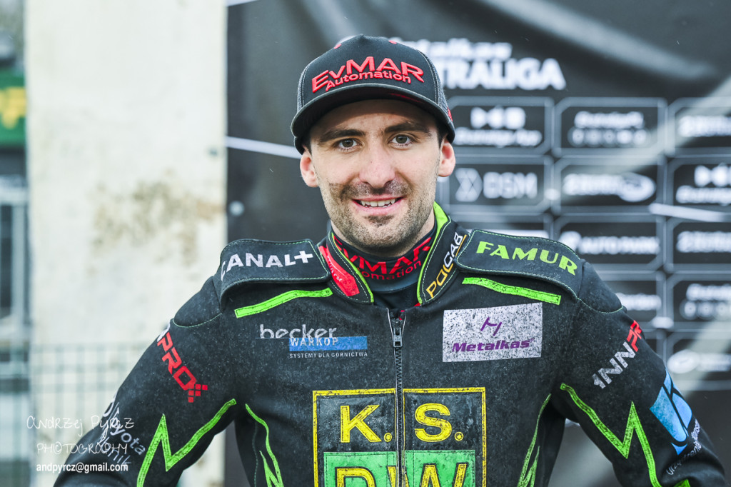 Polonia Piła – ROW Rybnik. Emocje i deszcz w obiektywie