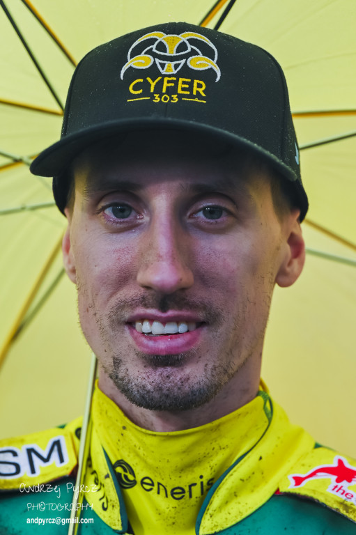 Polonia Piła – ROW Rybnik. Emocje i deszcz w obiektywie