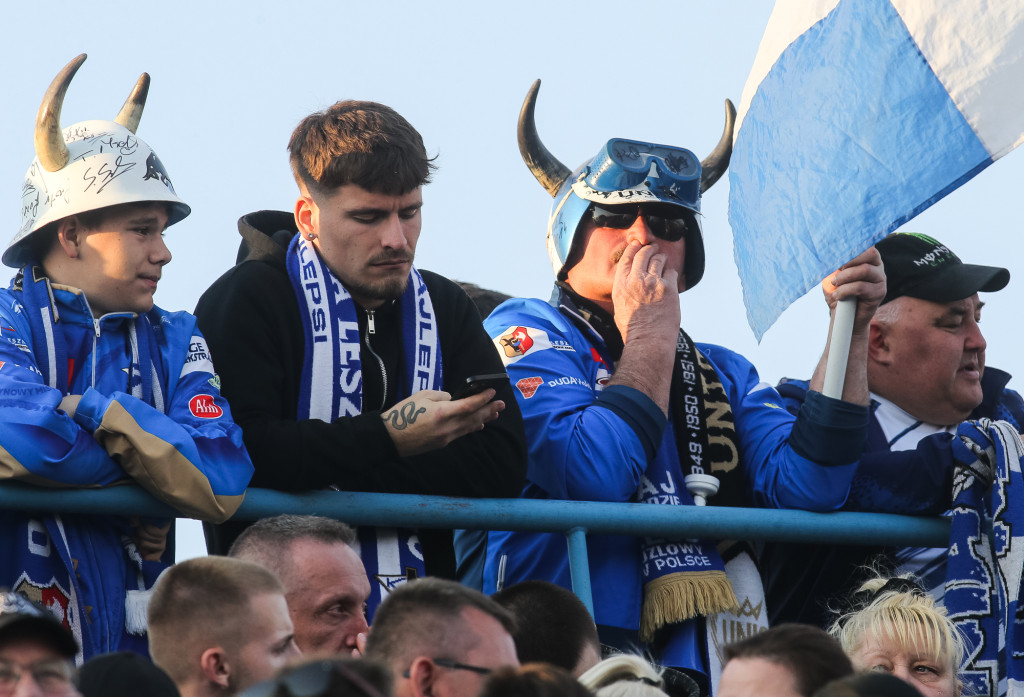 Wracamy do emocji na Smoczyku. Unia Leszno vs Włókniarz Częstochowa – zobacz galerię