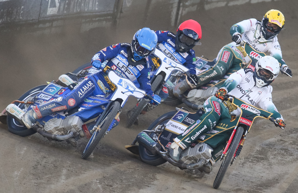 Wracamy do emocji na Smoczyku. Unia Leszno vs Włókniarz Częstochowa – zobacz galerię