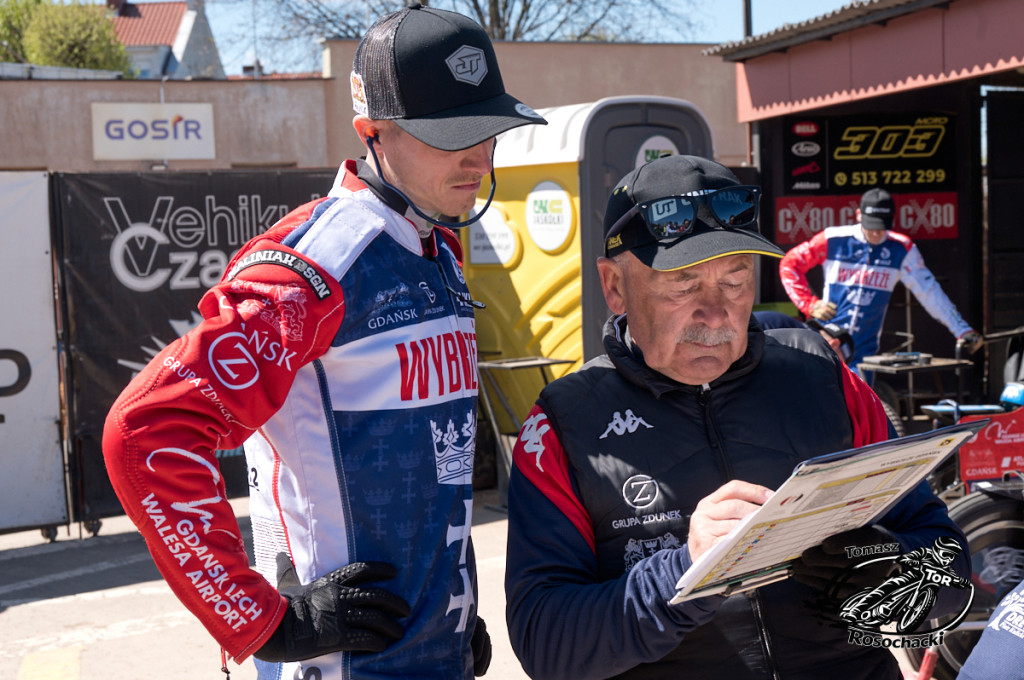 Start Gniezno – Wybrzeże Gdańsk 45:45. Emocje do końca [GALERIA]