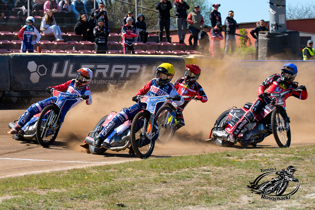 Start Gniezno – Wybrzeże Gdańsk 45:45. Emocje do końca [GALERIA]