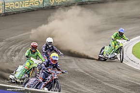 Zacięte starcie w Pile! Polonia lepsza od Startu Gniezno po emocjonującym meczu-346
