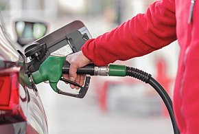 Ceny paliw. Kierowcy nie odczują zmian, eksperci mówią o "napiętej sytuacji"-33803