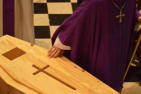 Rewolucja w pochówkach coraz bliżej. Tego w Polsce jeszcze nie było-39007