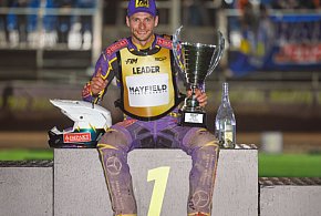 Co ten ,,Synek” narobił. Woryna wchodzi z buta w Grand Prix!