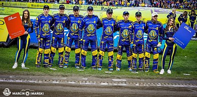 Derby dla Stali. W Falubazie wrze
