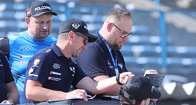 Byki pożegnały dyrektora-38985