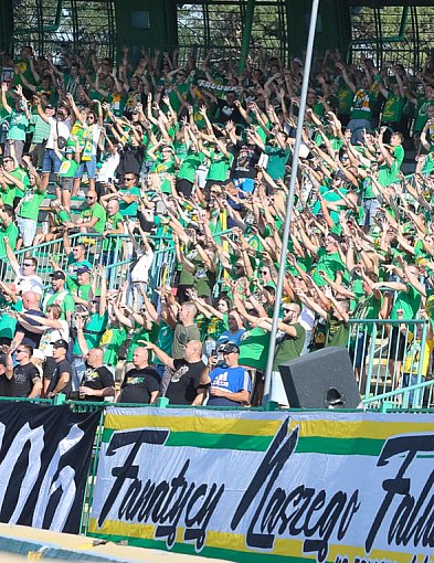 Mistrz Polski dwa razy przegrywa z Falubazem