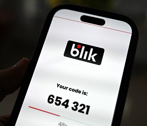 Codzienny przelew BLIK do znajomego? Skarbówka może to sprawdzać-38811